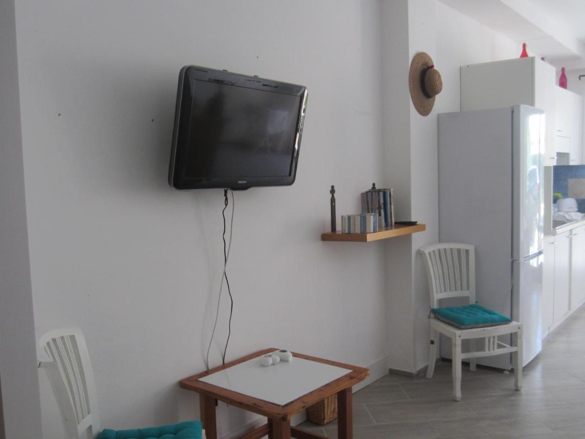 Monolocale San Pantaleo Apartment Екстериор снимка